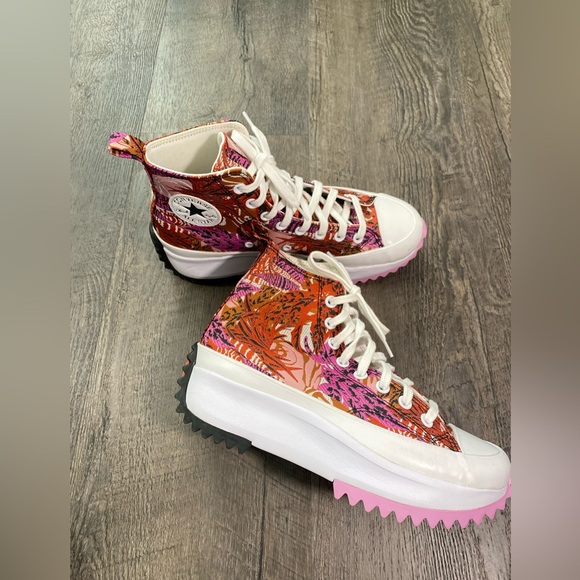 CONVERSE Run Star Hike Platform High 'Tropical Florals' Sneakers - Picture 3 of 7